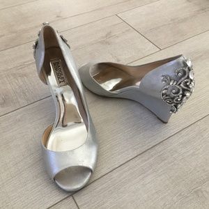 Badgley Mischka Meagan II Metallic Wedge Sandals